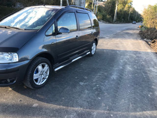 Volkswagen Sharan foto 4