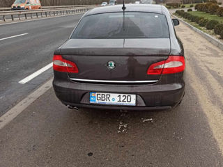 Skoda Superb foto 4