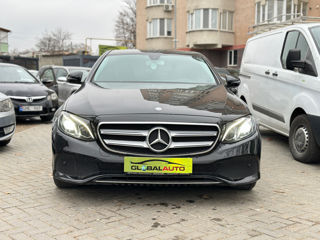 Mercedes E-Class foto 2