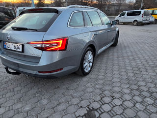 Skoda Superb foto 7