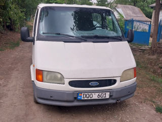 Ford Tranzit