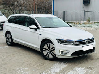 Volkswagen Passat foto 3