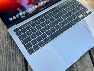 MacBook Pro 13 M2 foto 4