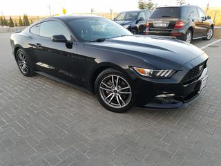 Ford Mustang foto 3