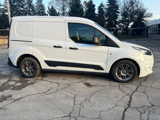 Ford Transit Connect foto 2