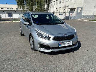 KIA Ceed foto 1