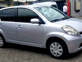 Daihatsu Sirion foto 4