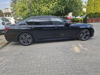 BMW 7 Series foto 5