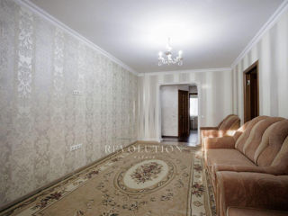 Apartament cu 3 camere, 80 m², Buiucani, Chișinău foto 7