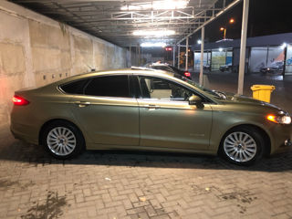 Ford Fusion foto 4