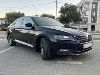 Skoda Superb foto 3