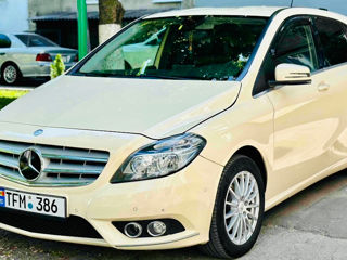 Mercedes B-Class foto 4