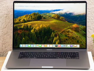 Macbook Pro 16/ Core I7 9750H/ 16Gb Ram/ Radeon Pro 5300M/ 500Gb SSD/ 16" Retina/ 140Cycles!! foto 3