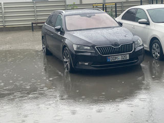 Skoda Superb foto 5