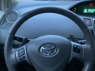 Toyota Yaris foto 5