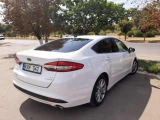 Ford Fusion foto 7