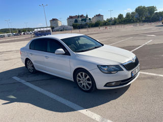 Skoda Superb foto 3