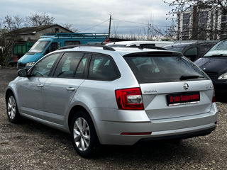 Skoda Octavia foto 4