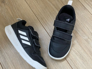 Adidas,marimea26, 15,5 cm, 250 lei