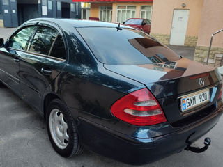 Mercedes E-Class foto 6