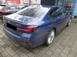 BMW 5 Series foto 4