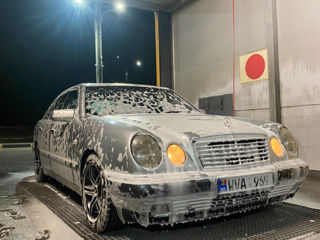 Mercedes E-Class foto 3