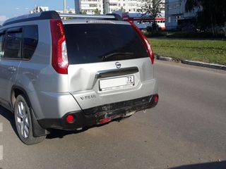 Nissan X-Trail foto 2