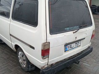 Nissan Serena foto 7