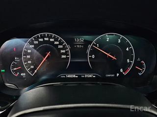 BMW 5 Series foto 6