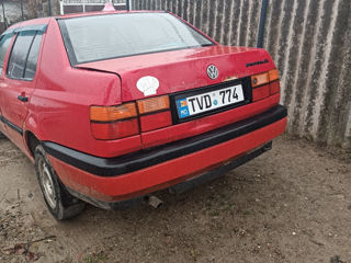 Volkswagen Vento foto 5