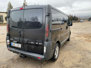 Opel Vivaro foto 8