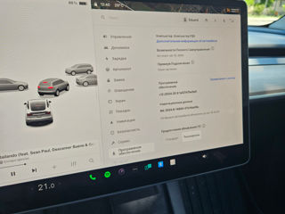 Tesla Model Y foto 10