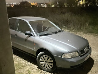 Audi A4 foto 2