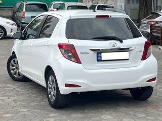 Toyota Yaris foto 5