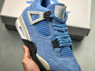 Air Jordan 4 University Blue