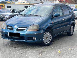 Nissan Almera Tino