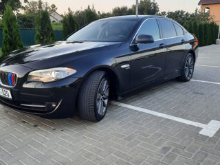 BMW 5 Series foto 2