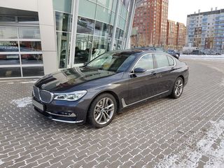 BMW 5 Series foto 4