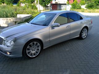 Mercedes E Class foto 3