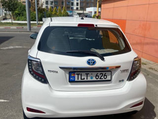 Toyota Yaris foto 4