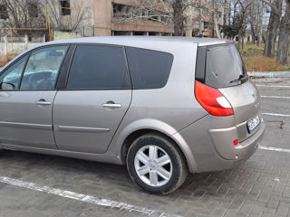 Renault Grand Scenic foto 3