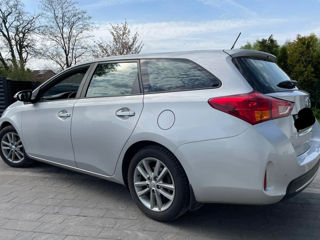 Toyota Auris foto 3