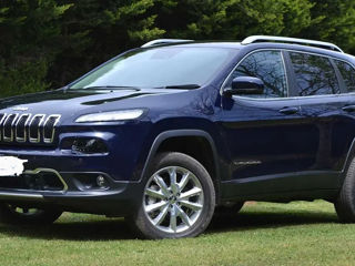 Jeep Cherokee foto 6