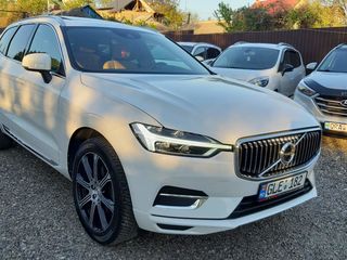 Volvo XC60 foto 1