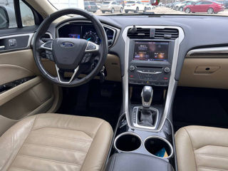 Ford Fusion foto 7