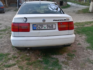 Volkswagen Passat foto 2