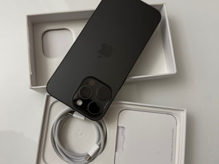 iPhone 15 Pro Max Black Titanium 512 GB foto 2