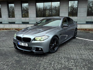 BMW 5 Series foto 2