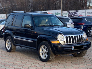 Jeep Cherokee foto 5