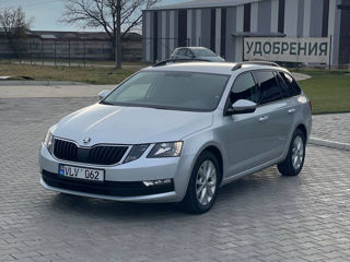 Skoda Octavia foto 2